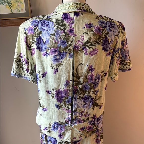 Elegant Green and Purple Maxi Dress with Jacket - Picture 5 of 8